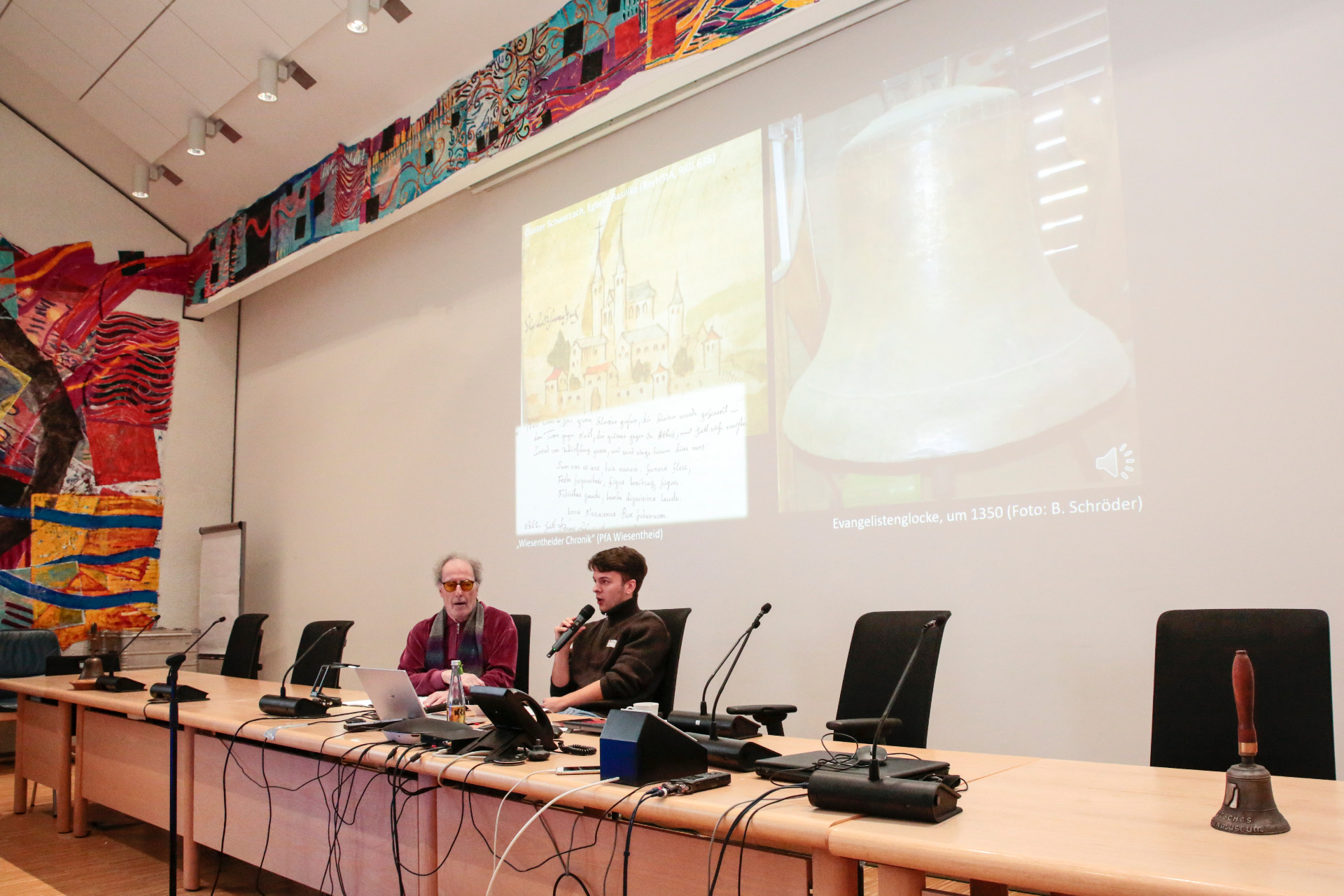 Vortrag zu den Glocken der Klöster Banz und Münsterschwarzach mit Dr. Claus Peter auf dem 32. Kolloquium zur Glockenkunde in Gescher (Foto: Sebastian Wamsiedler)